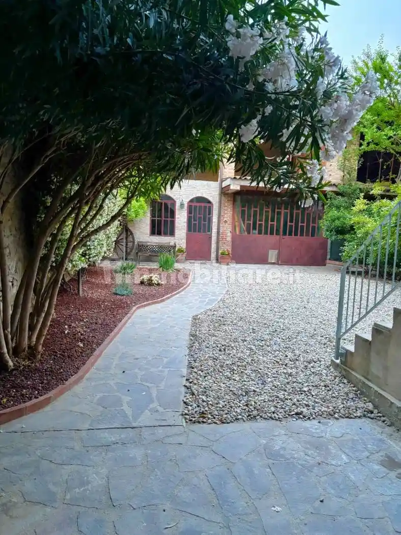 Villa in vendita a Retorbido