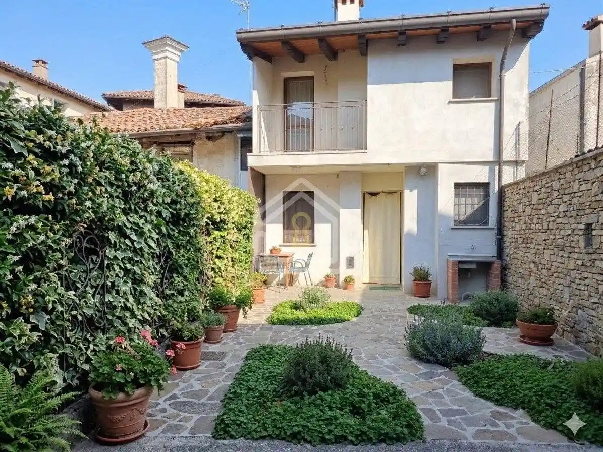 Casa indipendente in vendita a Codroipo