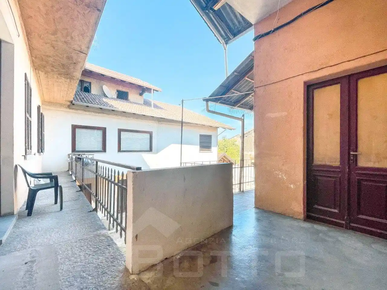 Villa in vendita a Suno