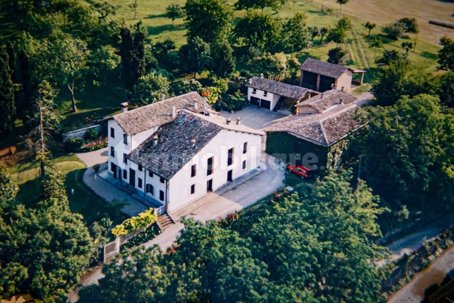 Villa in vendita a Quattro Castella