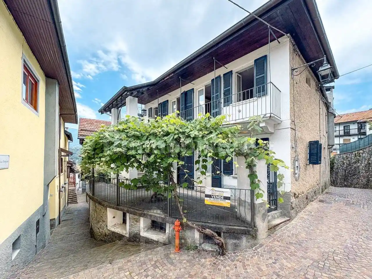 Villa in vendita a Quarna Sotto
