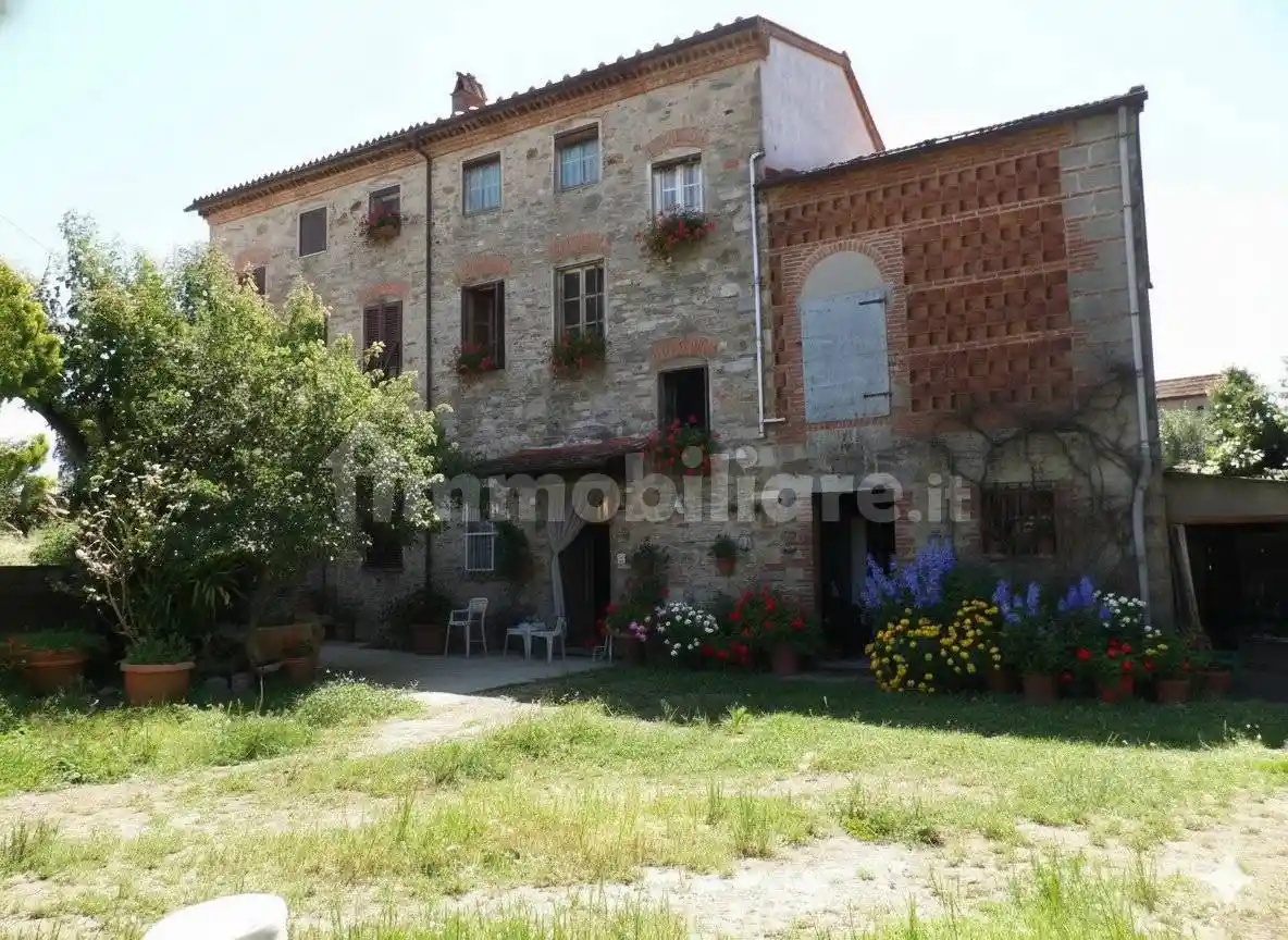 Rustico - Casale in vendita a Capannori