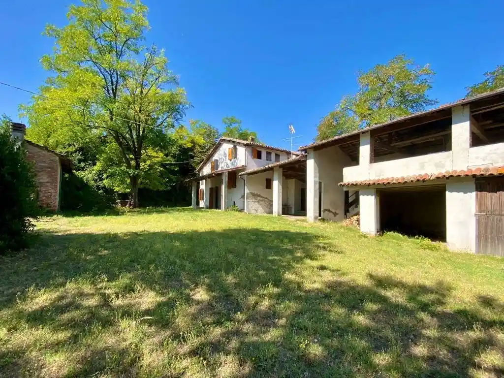 Rustico - Casale in vendita a Dozza
