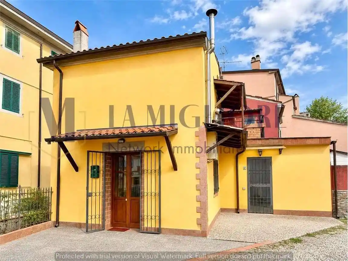Casa indipendente in vendita a Quarrata