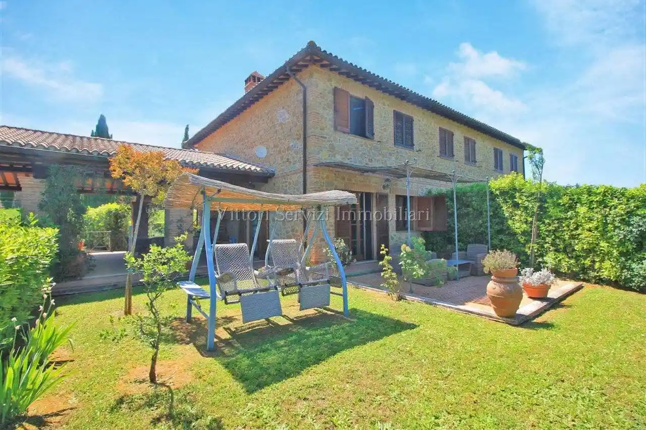 Rustico - Casale in vendita a Trequanda