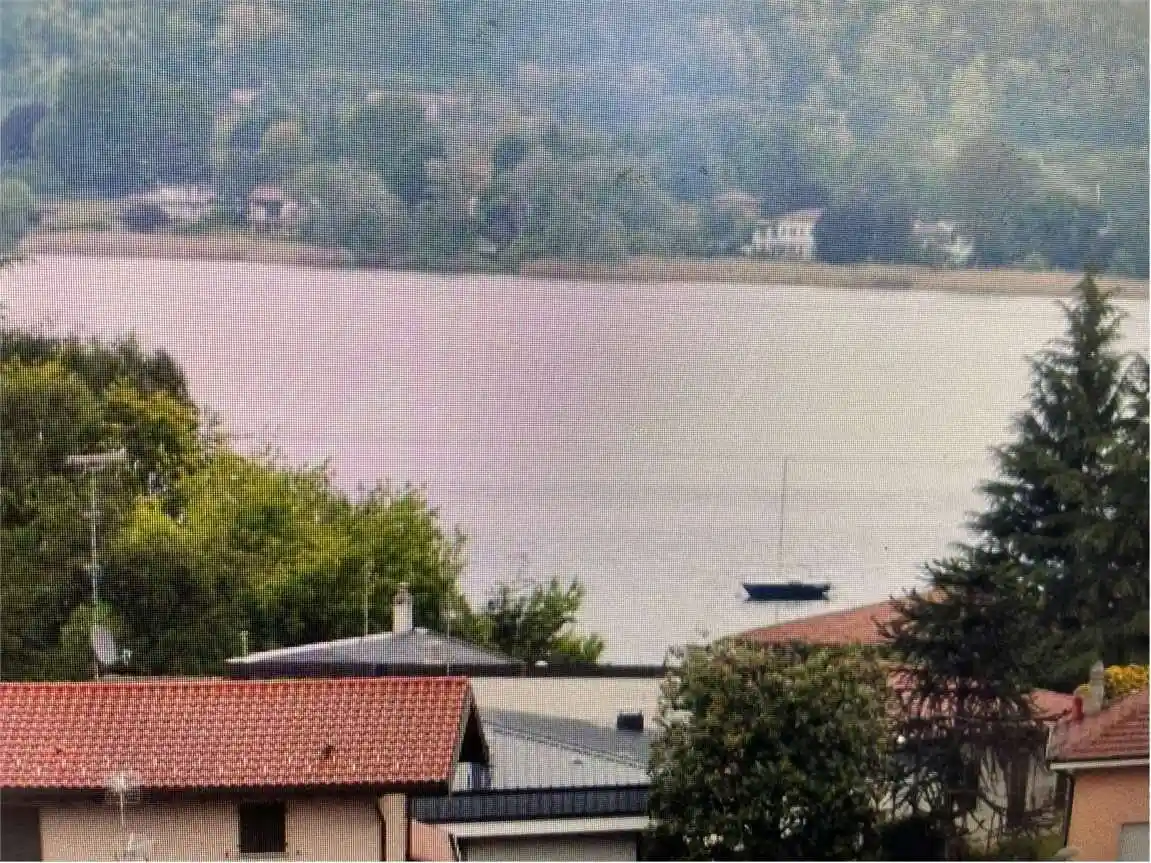 Villa in vendita a Dormelletto