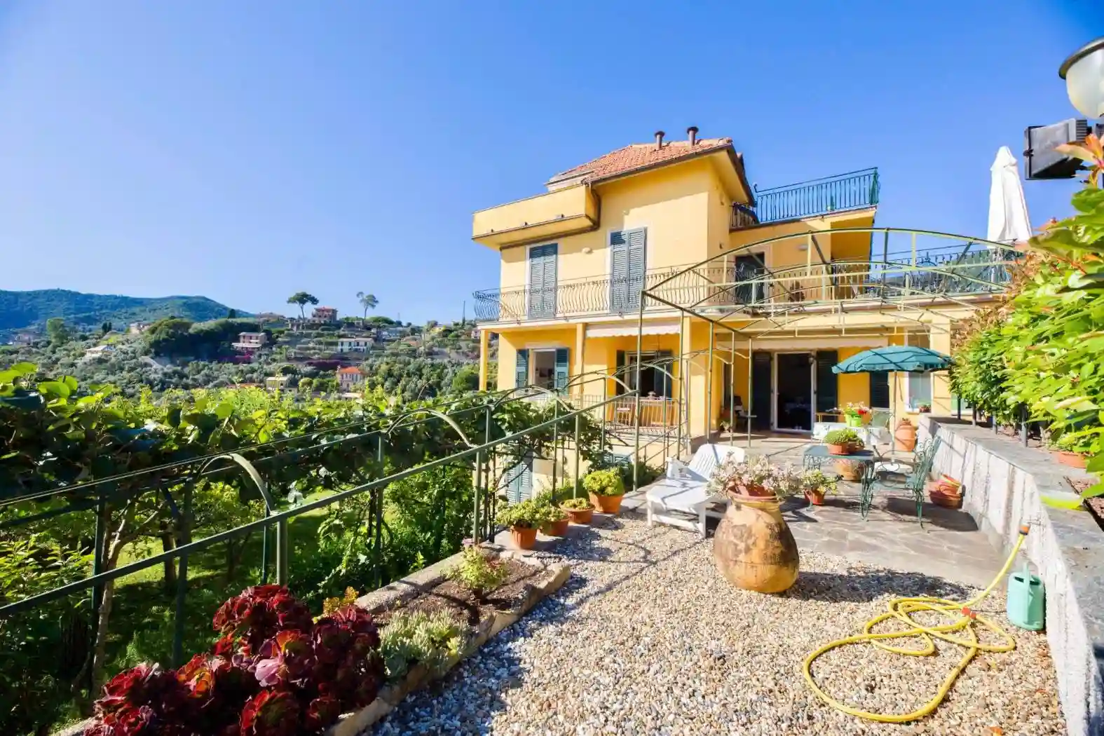 Villa - foto 2