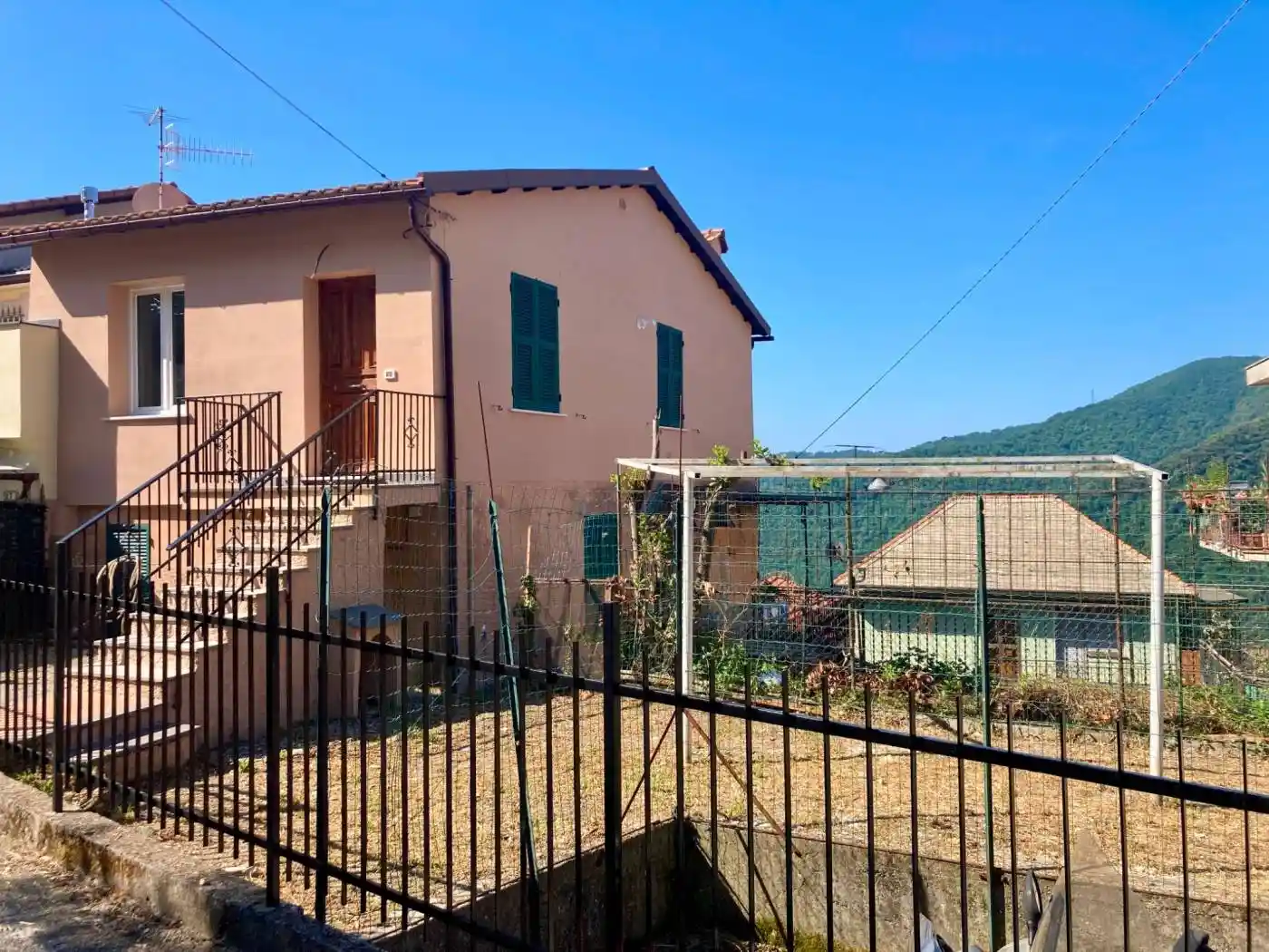 Appartamento in vendita a Avegno