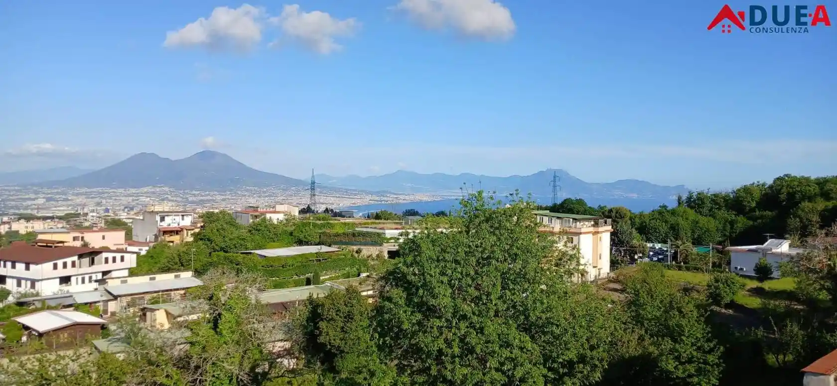 Appartamento in vendita a Napoli