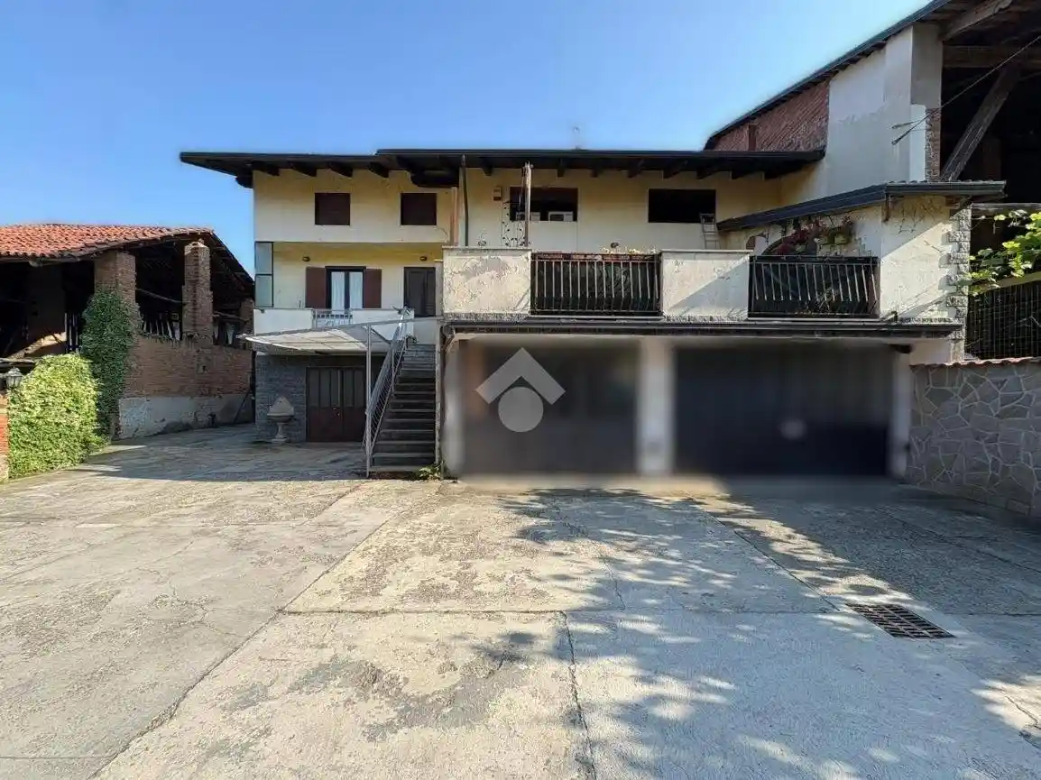 Casa indipendente in vendita a Strambino