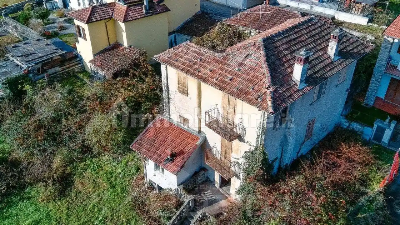 Villa in vendita a Casale Corte Cerro