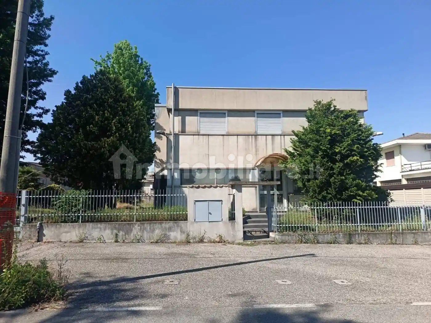Palazzo - Edificio in vendita a Cardano al Campo
