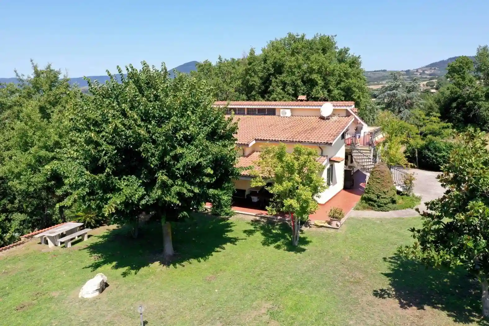 Villa - foto 2