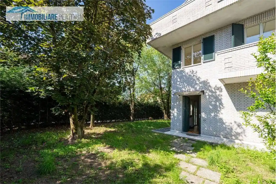 Villa in vendita a Cesano Maderno