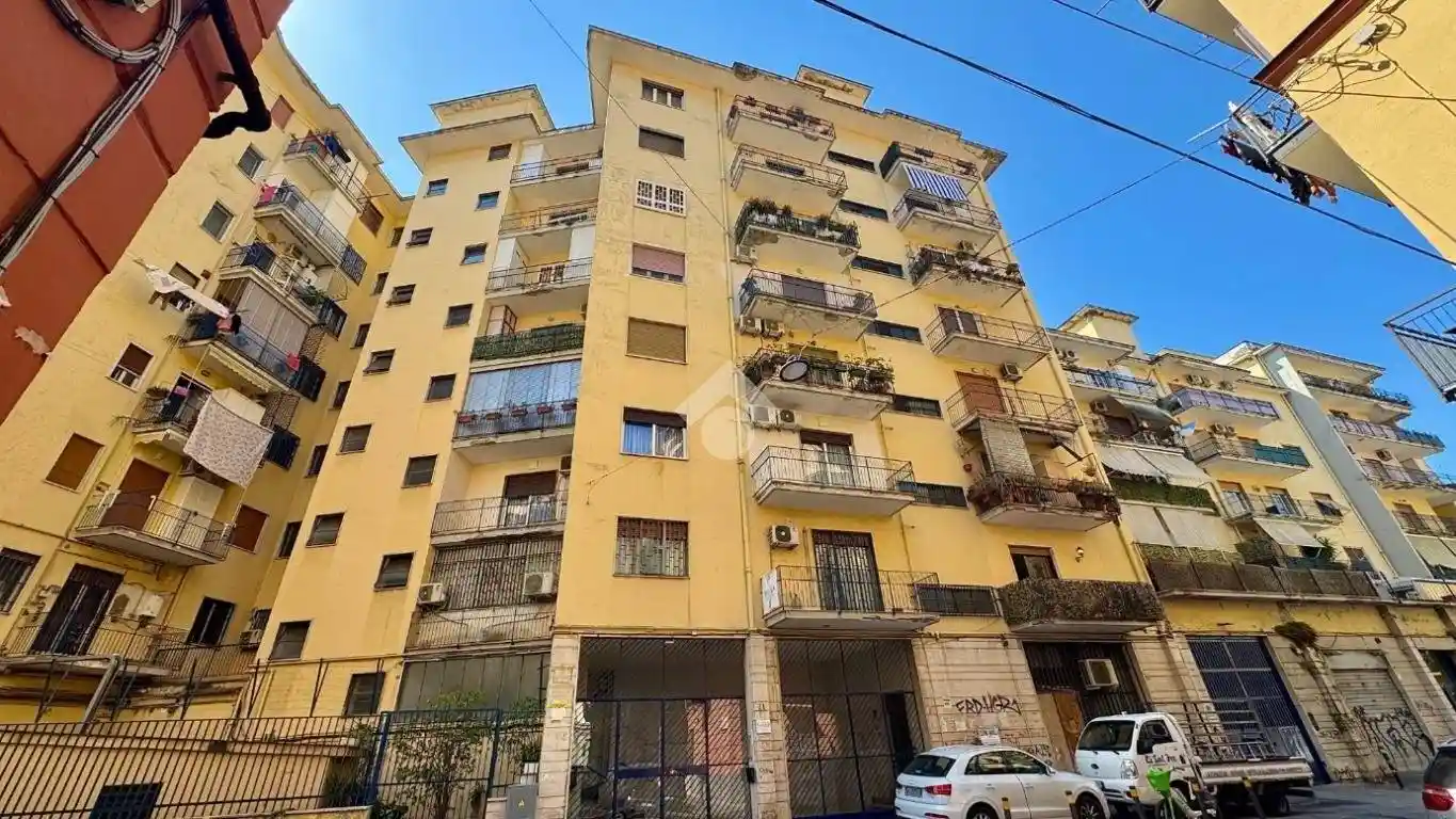 Appartamento in vendita a Napoli