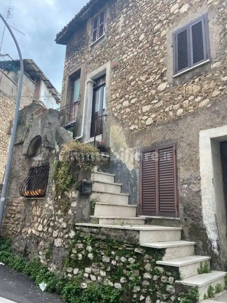 Appartamento in affitto a Marcellina