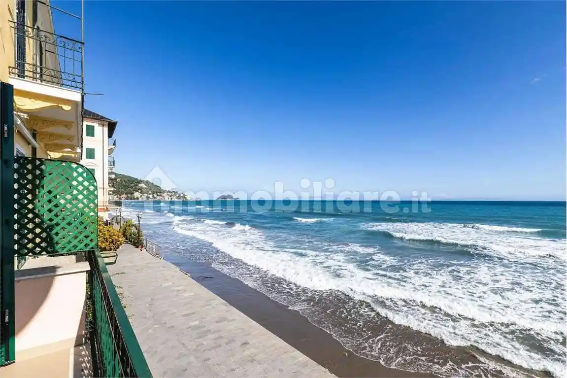 Appartamento in vendita a Alassio