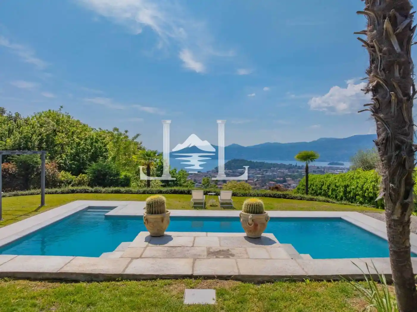 Villa in vendita a Verbania