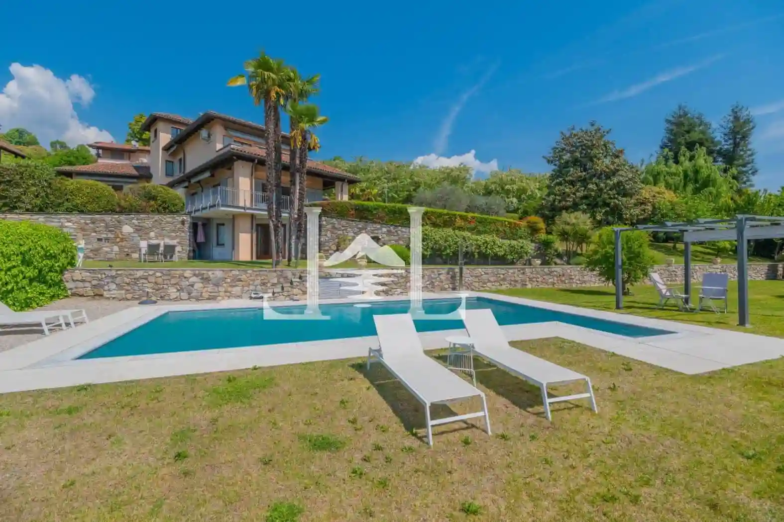 Villa - foto 2