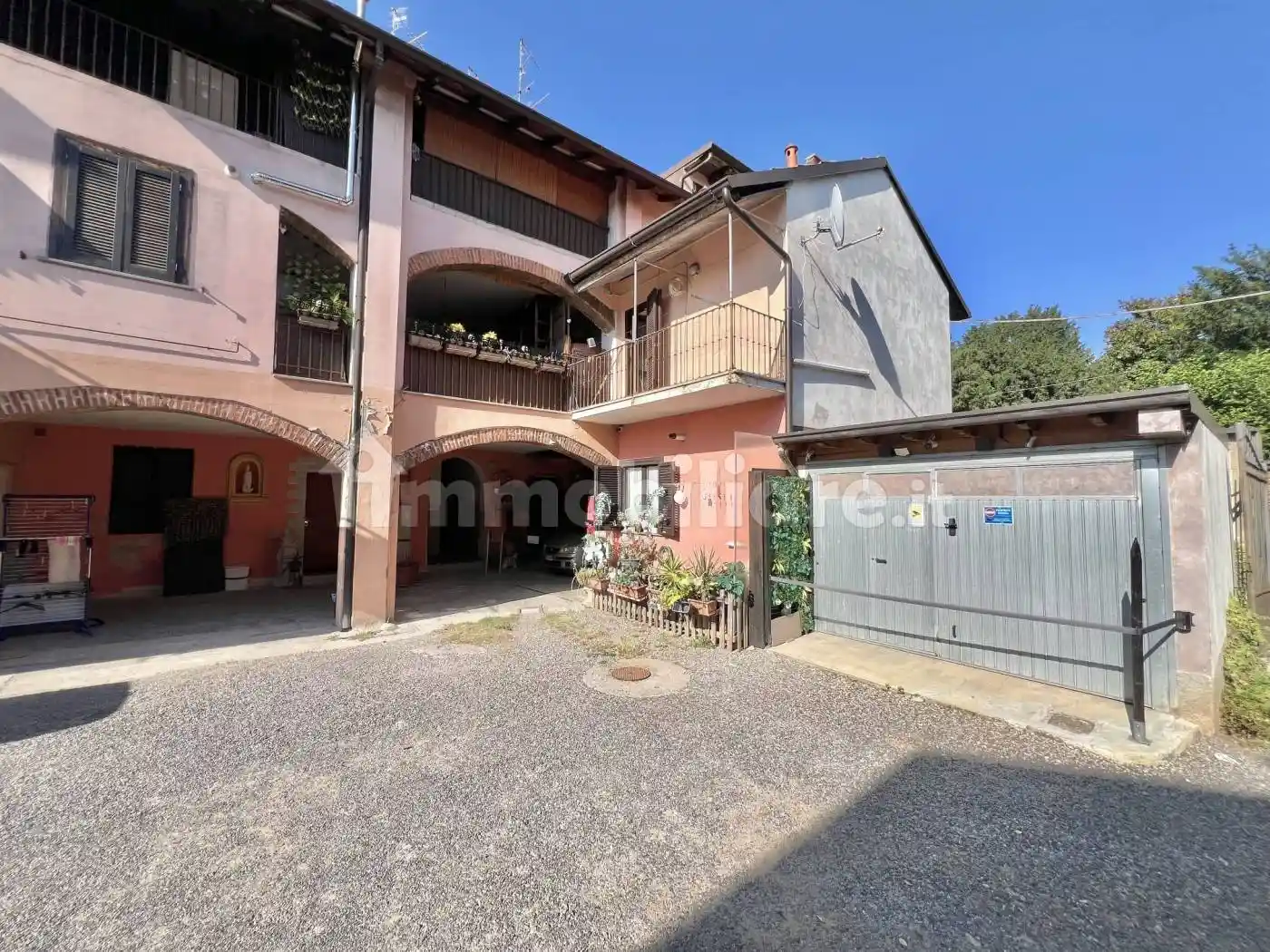 Appartamento in vendita a Rovello Porro
