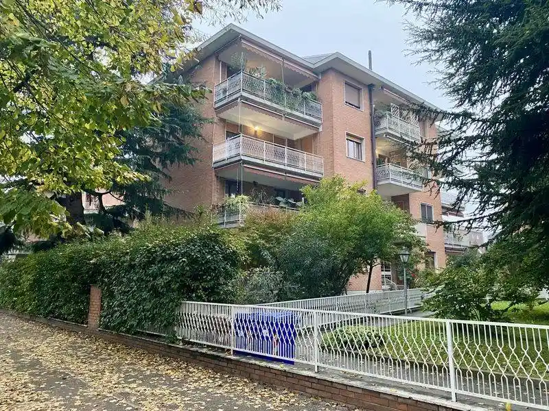 Appartamento in vendita a Parma