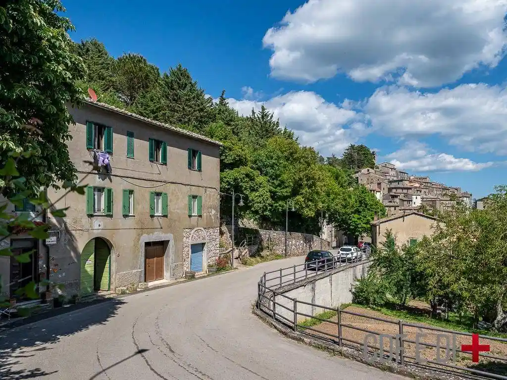 Appartamento in vendita a Montieri
