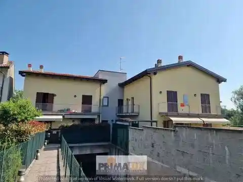 Appartamento in vendita a Cucciago