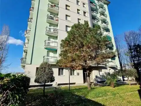 Appartamento in vendita a Limbiate