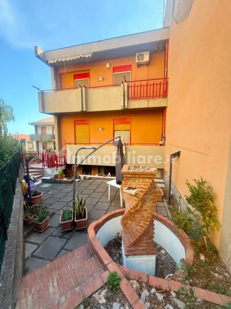 Villa in vendita a Aci Castello