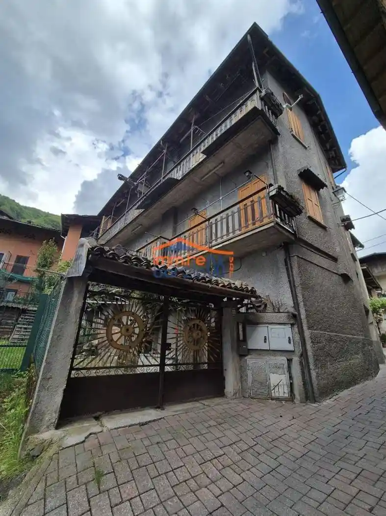 Casa indipendente in vendita a Primaluna