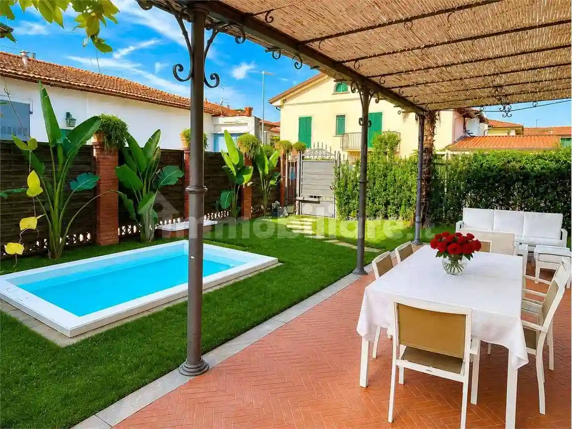 Villa - foto 2