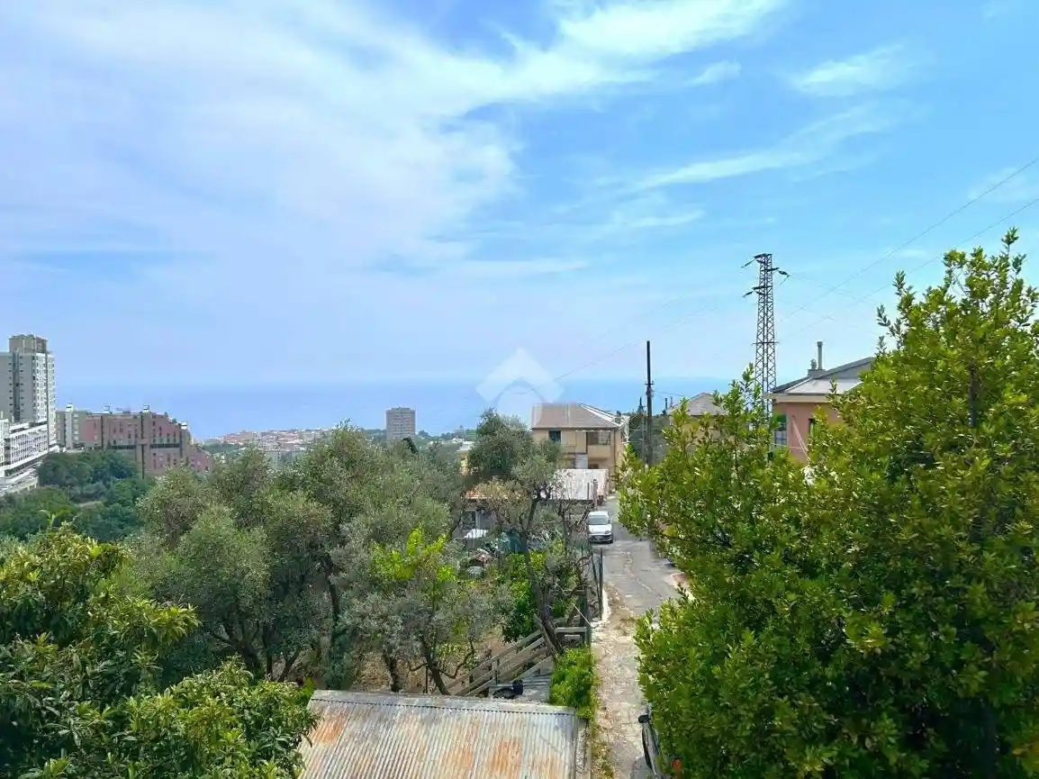 Casa indipendente in vendita a Genova