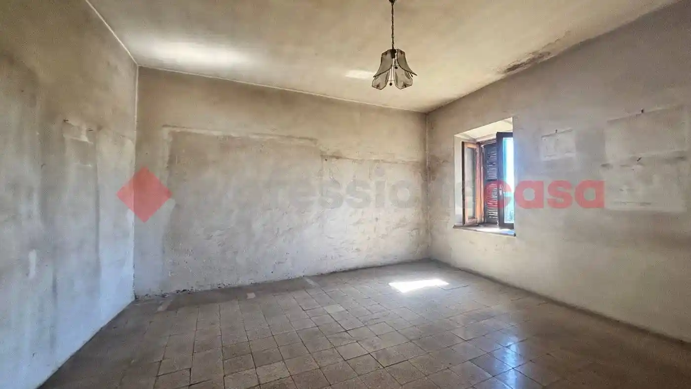 Casa indipendente in vendita a Torre Cajetani