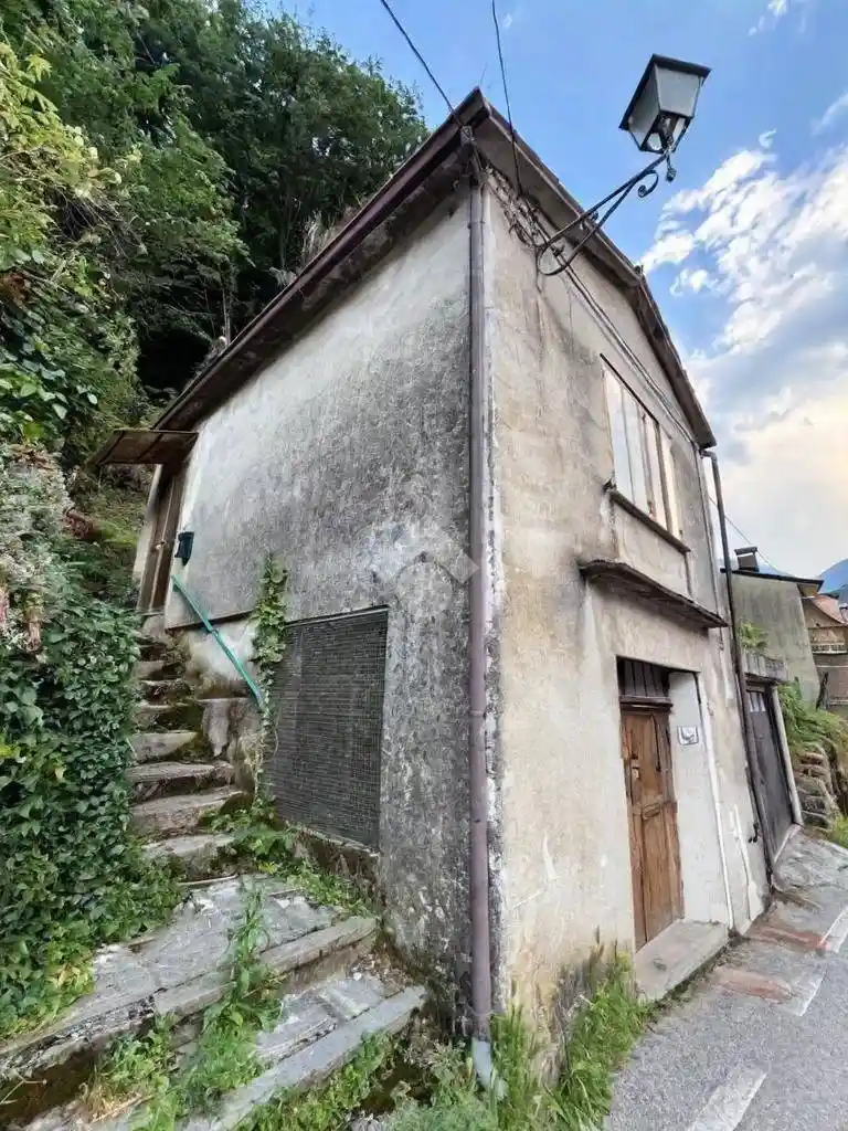Casa indipendente in vendita a Valbrenta