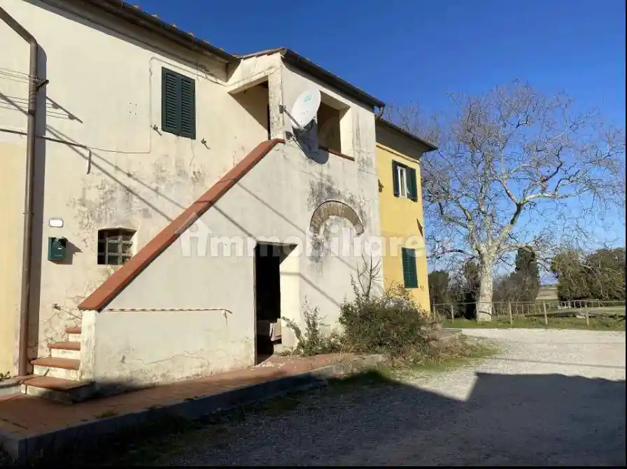 Appartamento in vendita a Collesalvetti