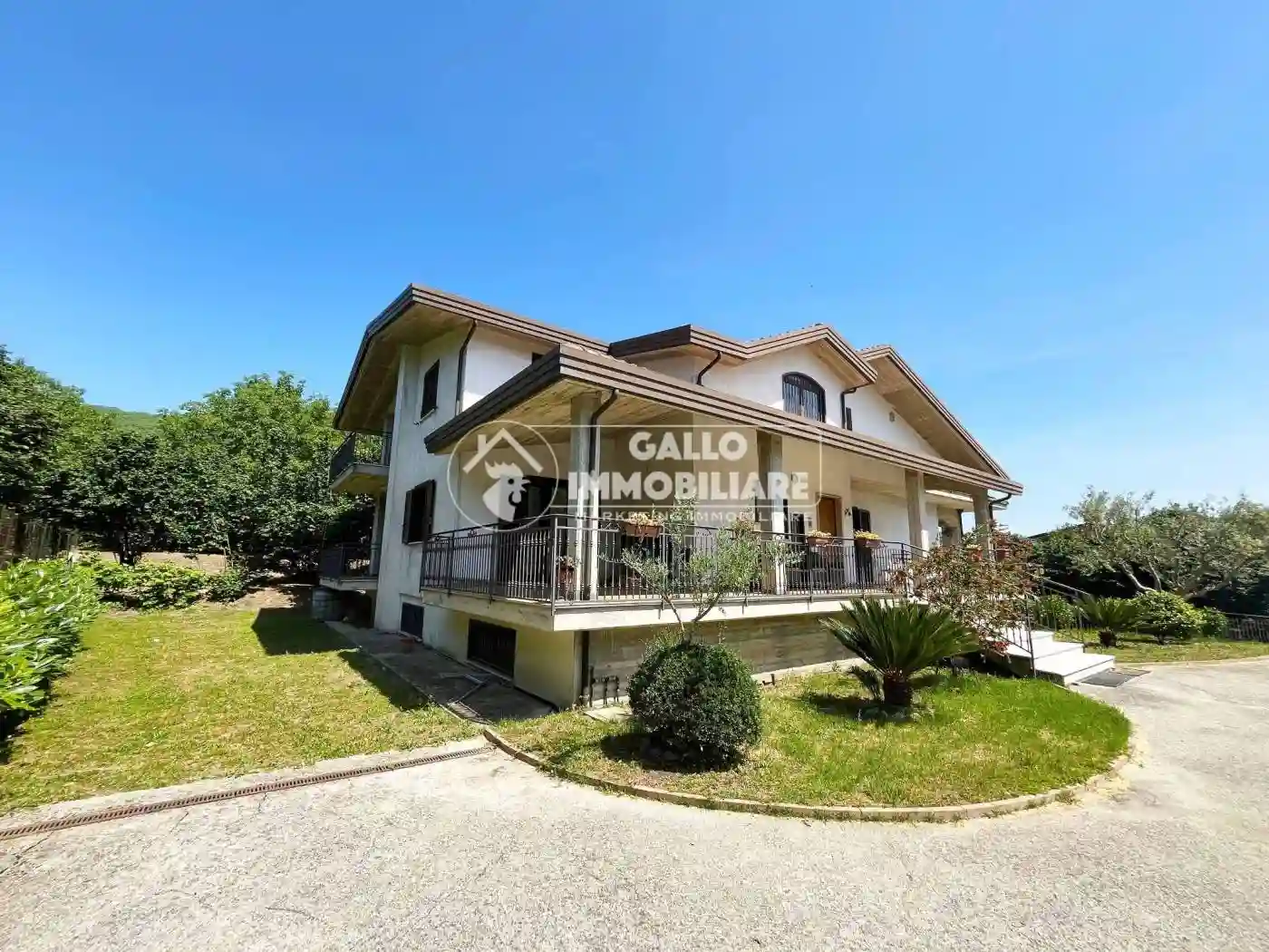 Villa - foto 2