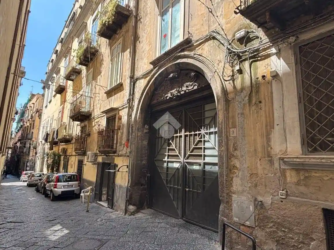 Appartamento in vendita a Napoli