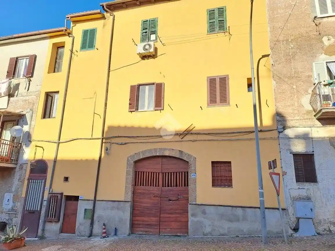 Appartamento in vendita a Faleria