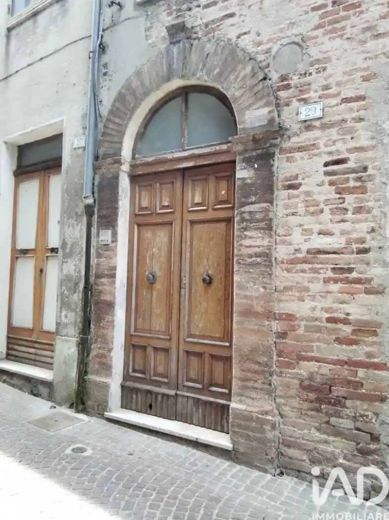 Palazzo - Edificio in vendita a Cerreto d'Esi