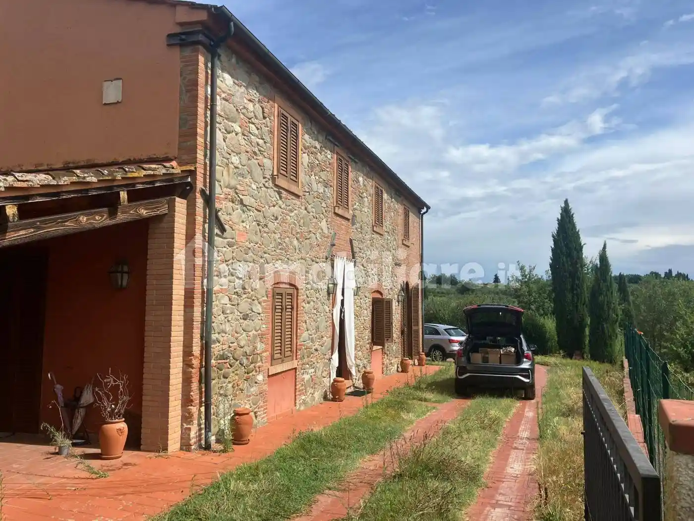 Villa in vendita a Terricciola