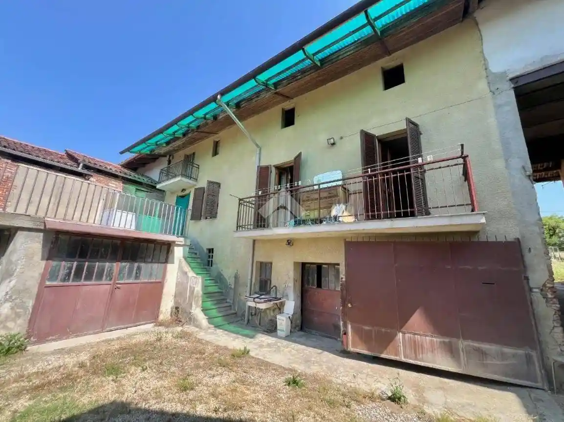 Casa indipendente in vendita a Moncucco Torinese