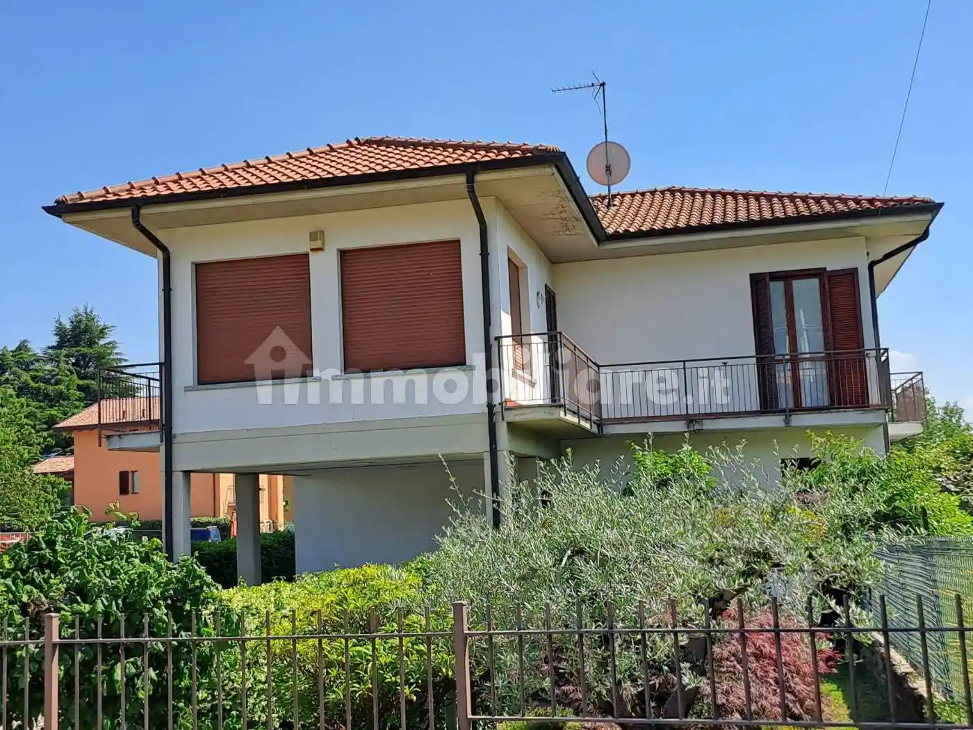Villa in affitto a Albavilla