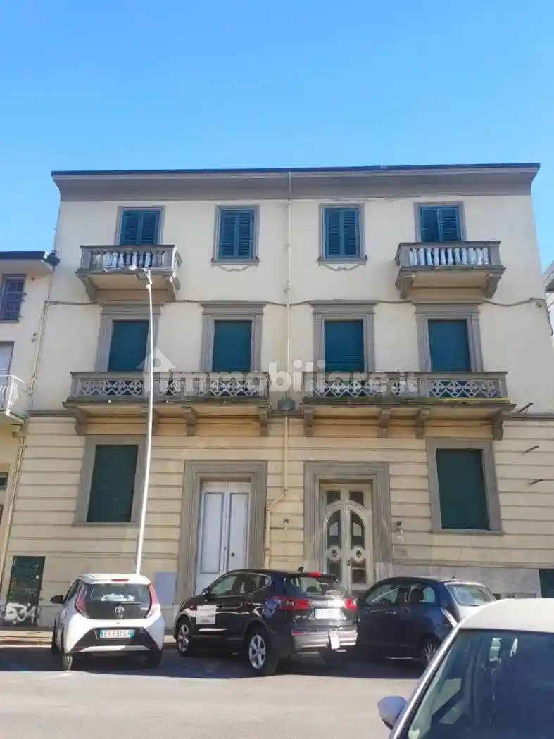 Villa in vendita a Viareggio