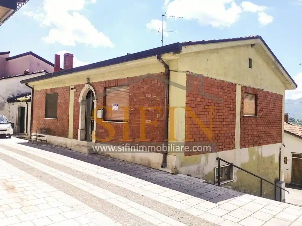 Villa in vendita a Sant'Angelo all'Esca