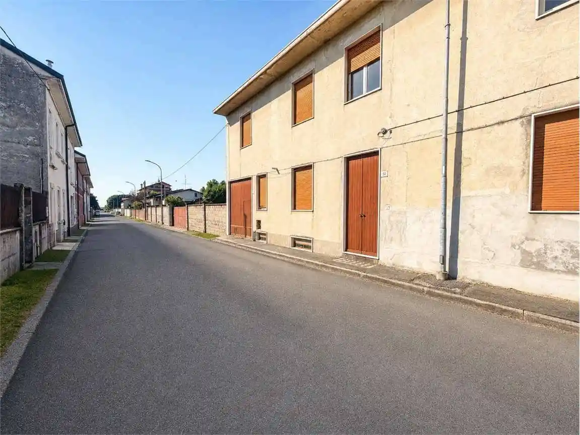 Casa indipendente in vendita a Busto Garolfo