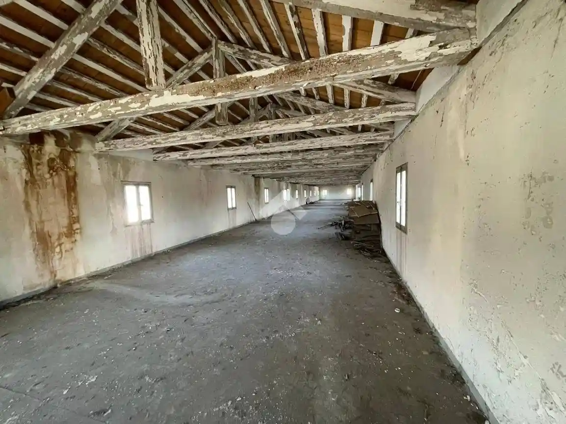 Rustico - Casale in vendita a Rossano Veneto