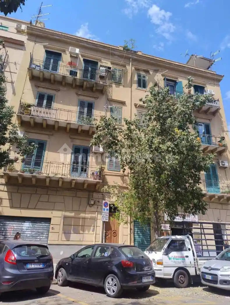 Appartamento in vendita a Palermo