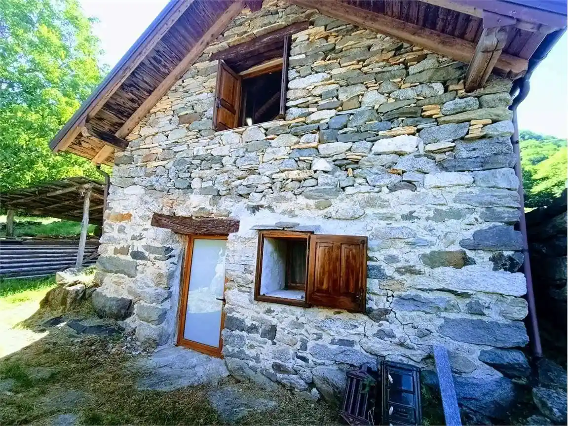 Rustico - Casale in vendita a Calasca-Castiglione