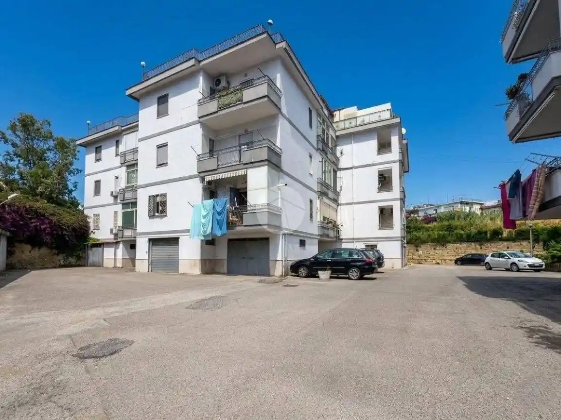 Appartamento in affitto a Pozzuoli