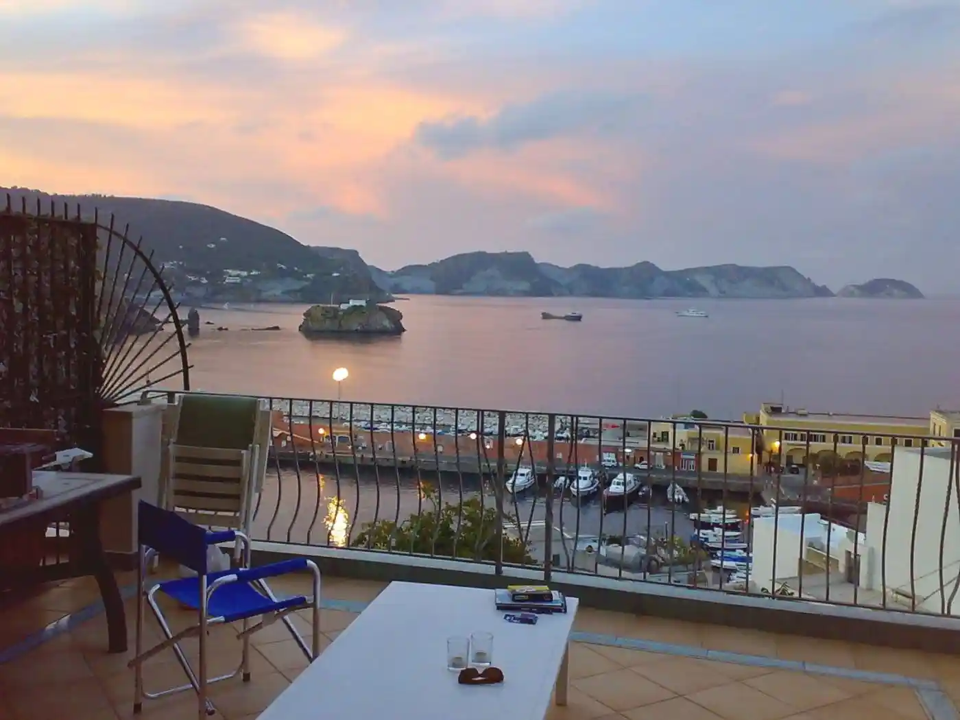 Appartamento in vendita a Ponza